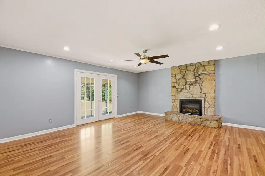 459 S All Hallows Ave, Wichita, KS 67213 - #3