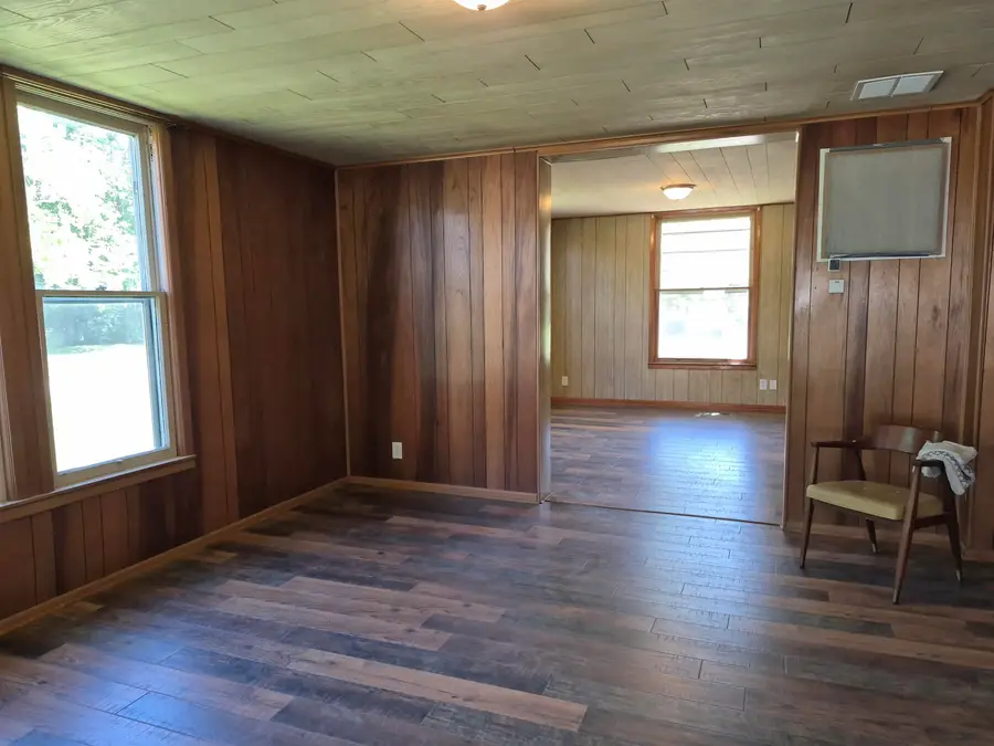 720 N Elm, Eureka, KS 67045 - #2