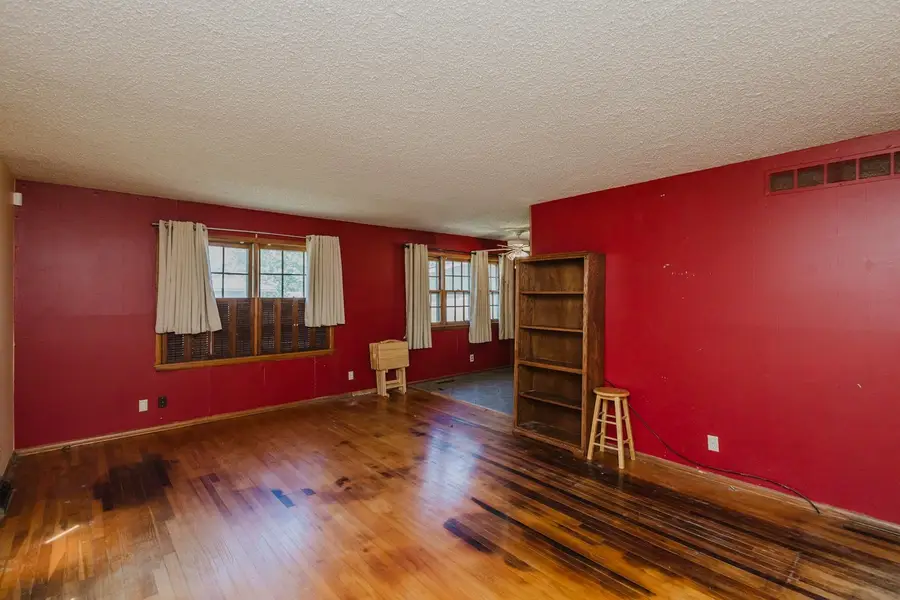 1001 S Eastmoor, Wichita, KS 67207 - #2