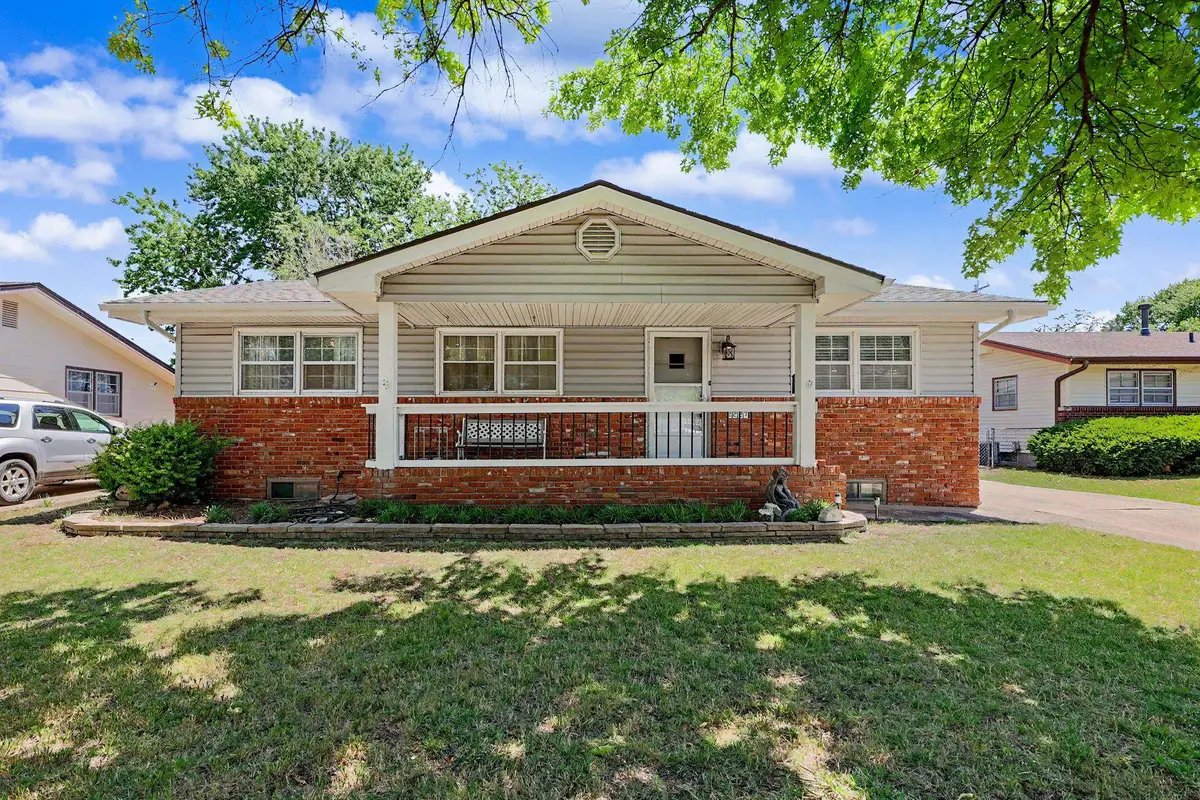 2227 W Southgate, Wichita, KS 67217 - #1