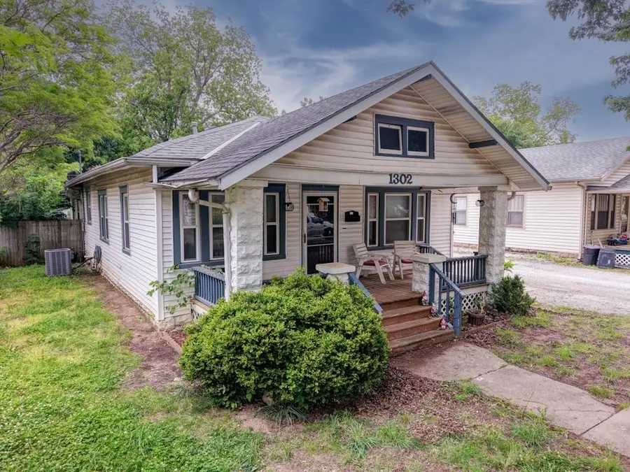1302 Hackney, Winfield, KS 67156 - #2