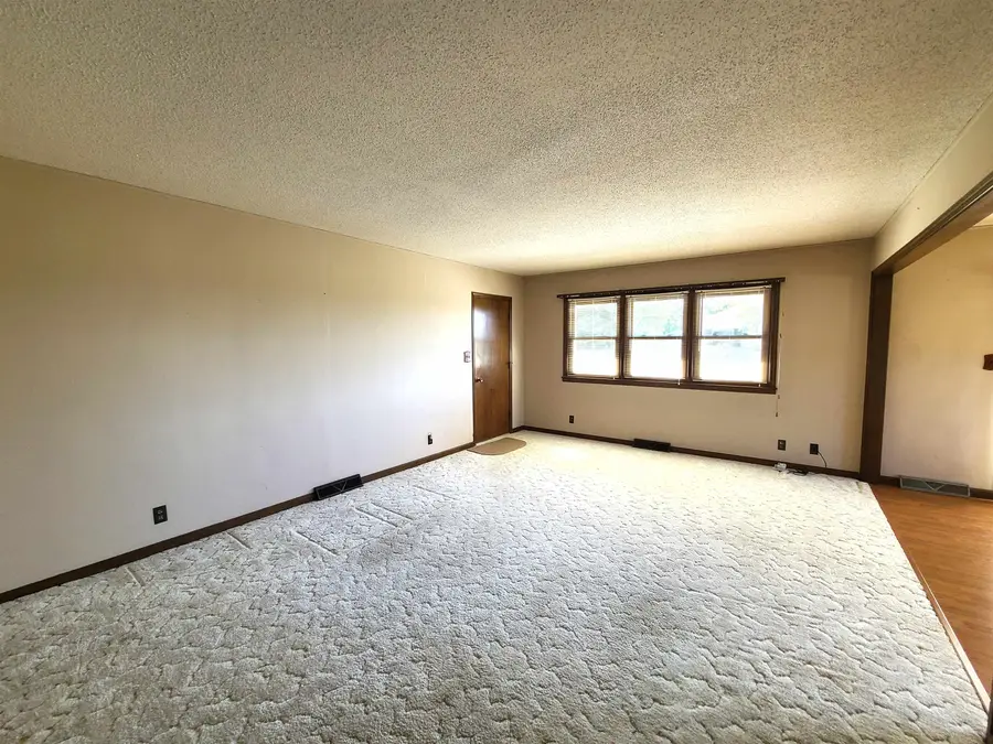 515 N Pine St., Lindsborg, KS 67456 - #2