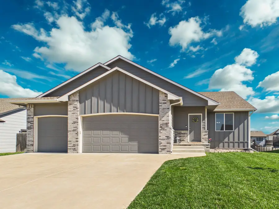 3111 E Reiss Ct, Park City, KS 67219 - #2