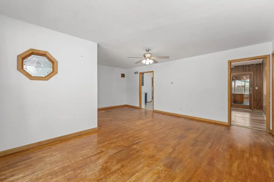 1319 N Poplar St, Wellington, KS 67152 - #3