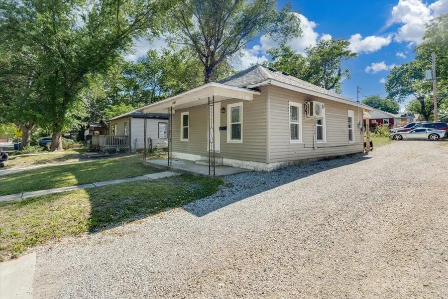1121 N School, Augusta, KS 67010 - #2