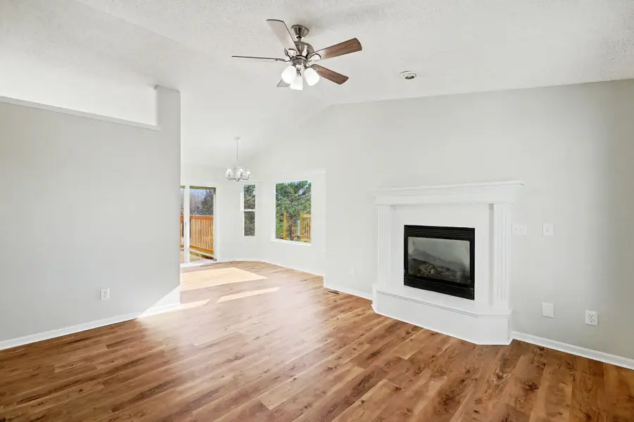 5102 N Blackhawk St, Wichita, KS 67219 - #2