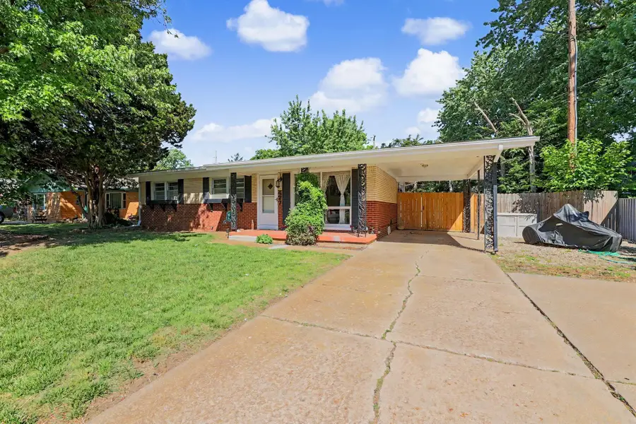 427 Ivah, Haysville, KS 67060 - #2