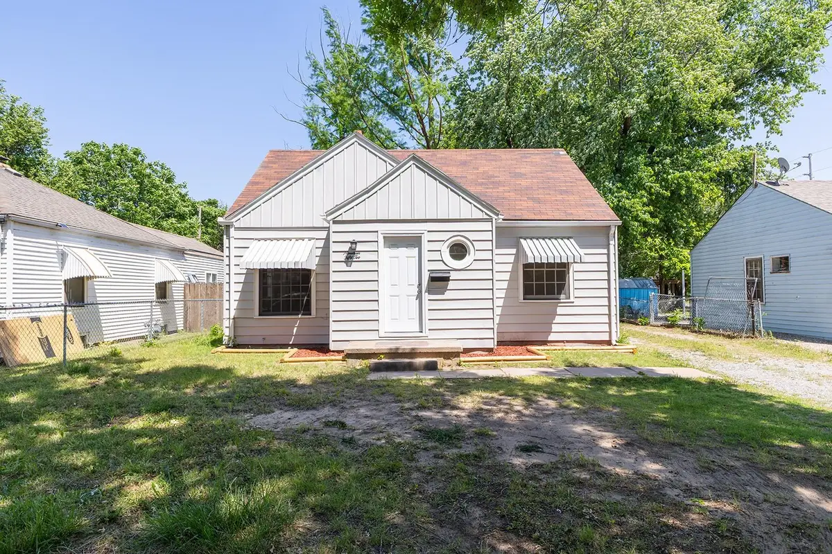 1952 S Emporia Ave, Wichita, KS 67211 - #1