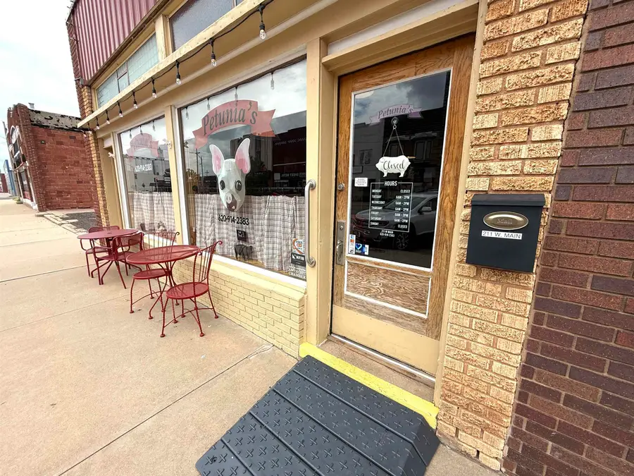 211 W Main St, Anthony, KS 67003 - #2