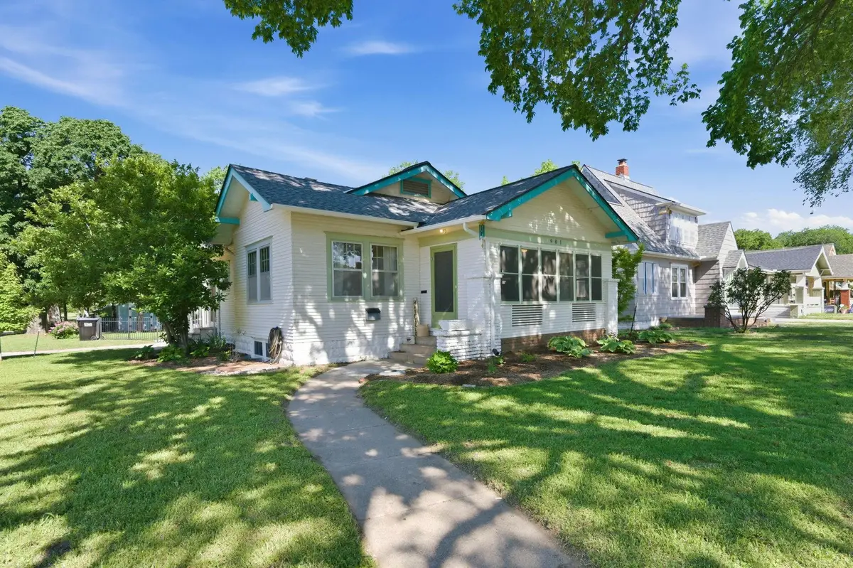 901 N Perry Ave, Wichita, KS 67203 - #1