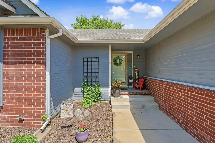 9614 W Chartwell St, Wichita, KS 67205 - #2