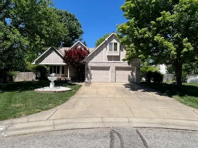 1215 N Fieldcrest Ct, Wichita, KS 67212 - #1