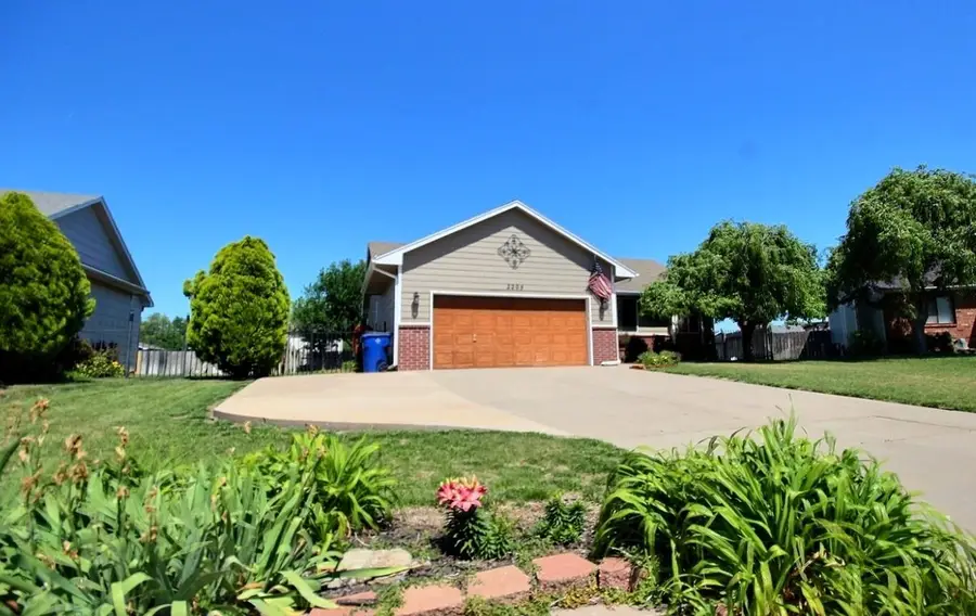 2205 S Shefford St, Wichita, KS 67209 - #2