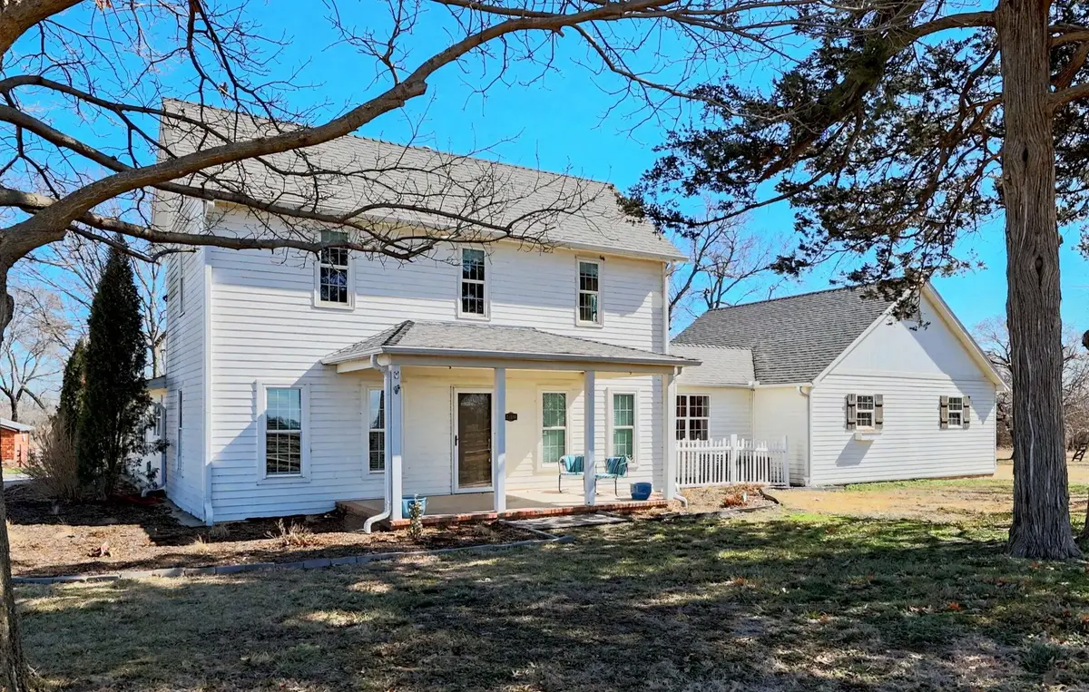 21424 SW County Line Rd, Rose Hill, KS 67133 - #1