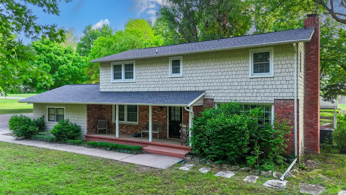 4 Orange Ln, Arkansas City, KS 67005 - #1