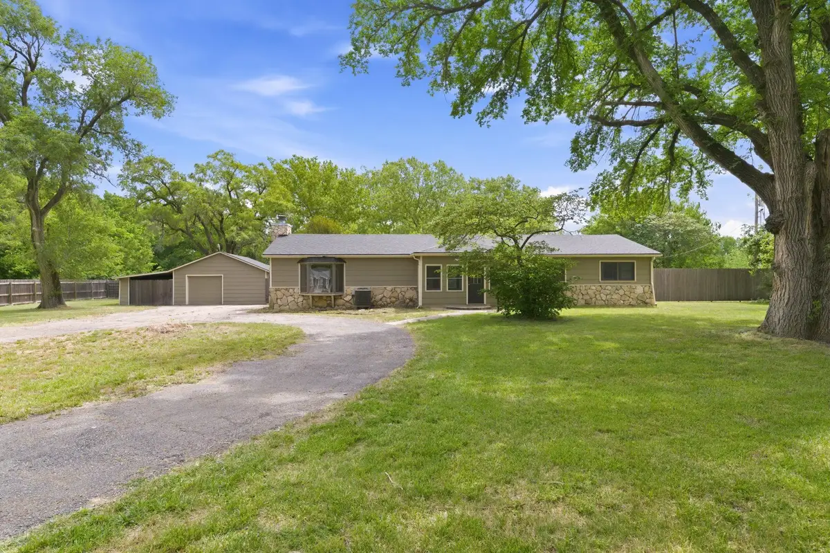 8612 S Hydraulic, Haysville, KS 67060 - #1