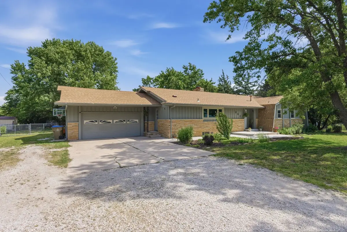 202 W Virginia Rd, Andover, KS 67002 - #1