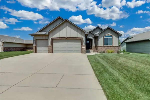 14302 W Westport St, Wichita, KS 67235