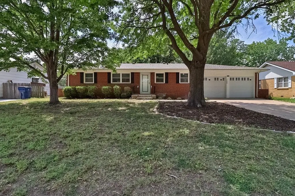 1605 N Illinois Ave, Wichita, KS 67203 - #1
