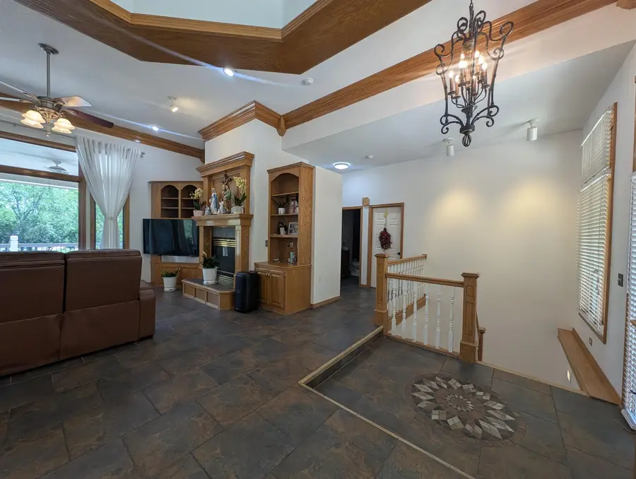 8253 E Oxford Ct, Wichita, KS 67226 - #2