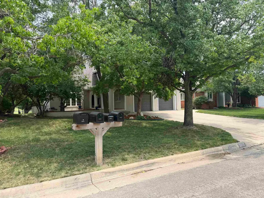 2816 N Tallgrass, Wichita, KS 67226 - #2