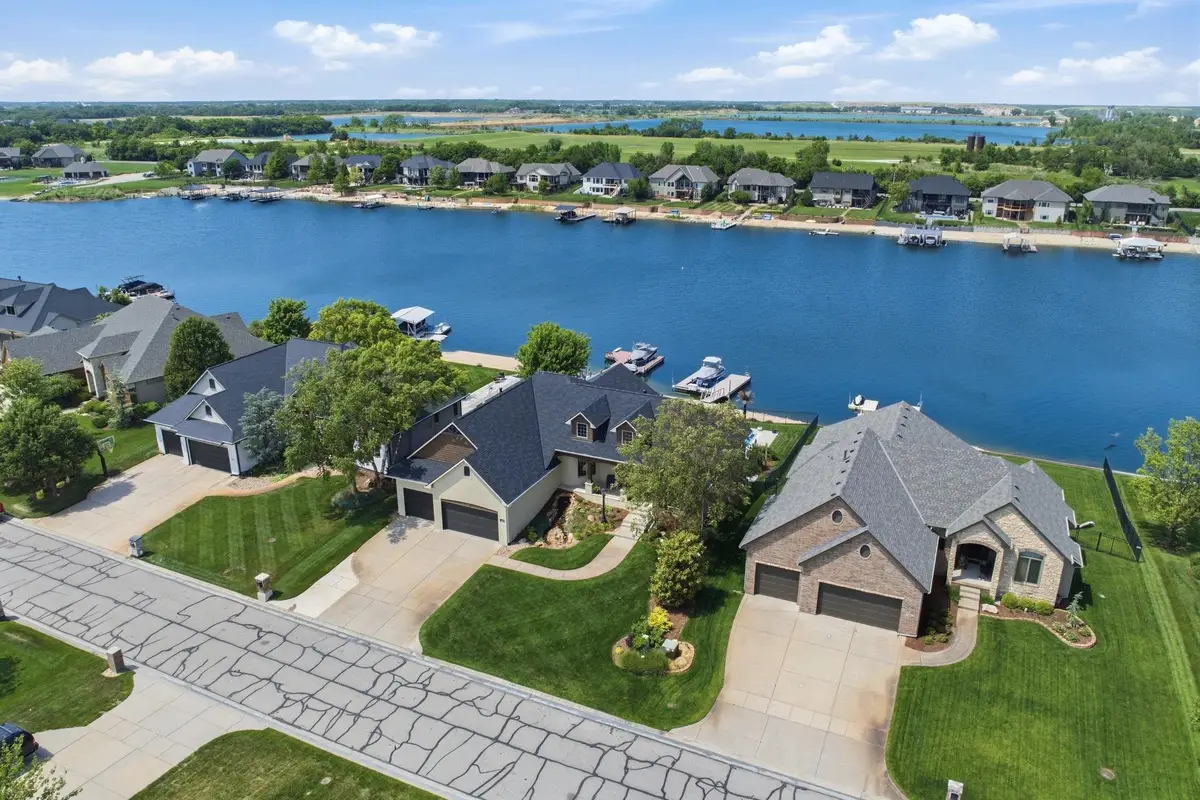 2661 N Bayside Ct, Wichita, KS 67205 - #1