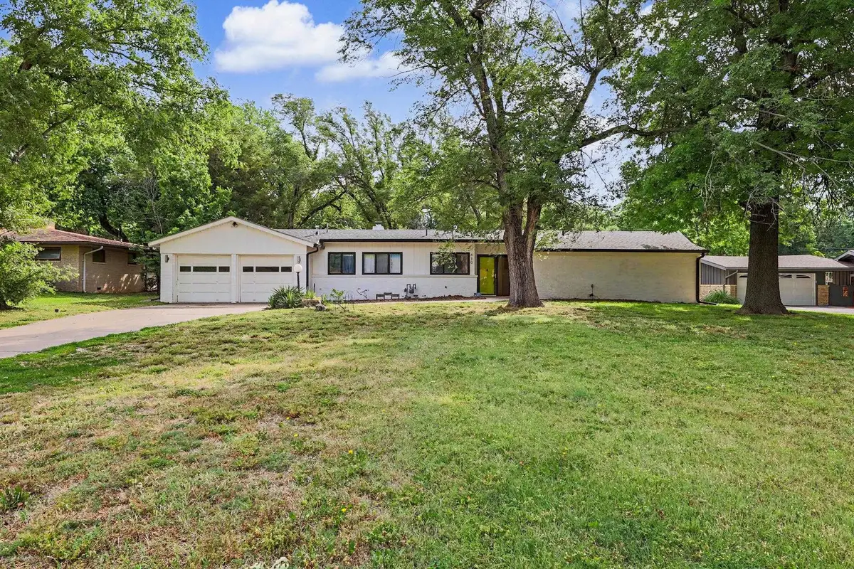 410 S Wetmore Dr, Wichita, KS 67209 - #1