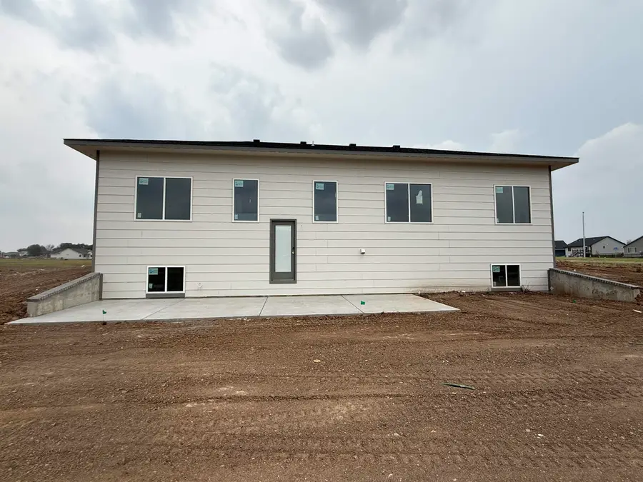 946 N Main, Goddard, KS 67052 - #2