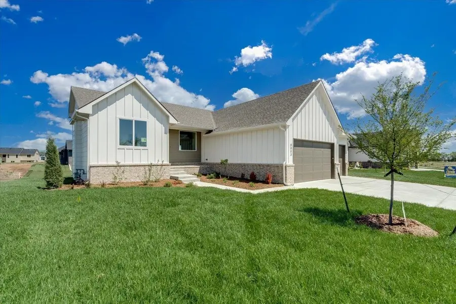 8884 E Bradford St, Wichita, KS 67210 - #2