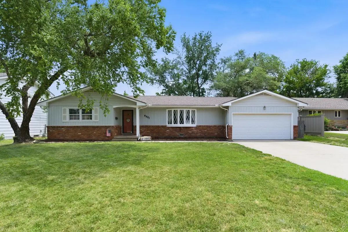 6521 E Farmview, Wichita, KS 67206 - #1