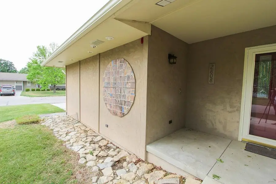 2808 Acacia Ave, North Newton, KS 67117 - #3