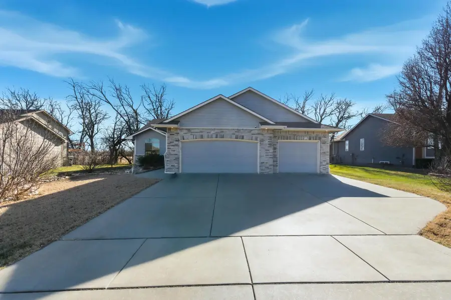 15609 Rosewood St, Wichita, KS 67230 - #2