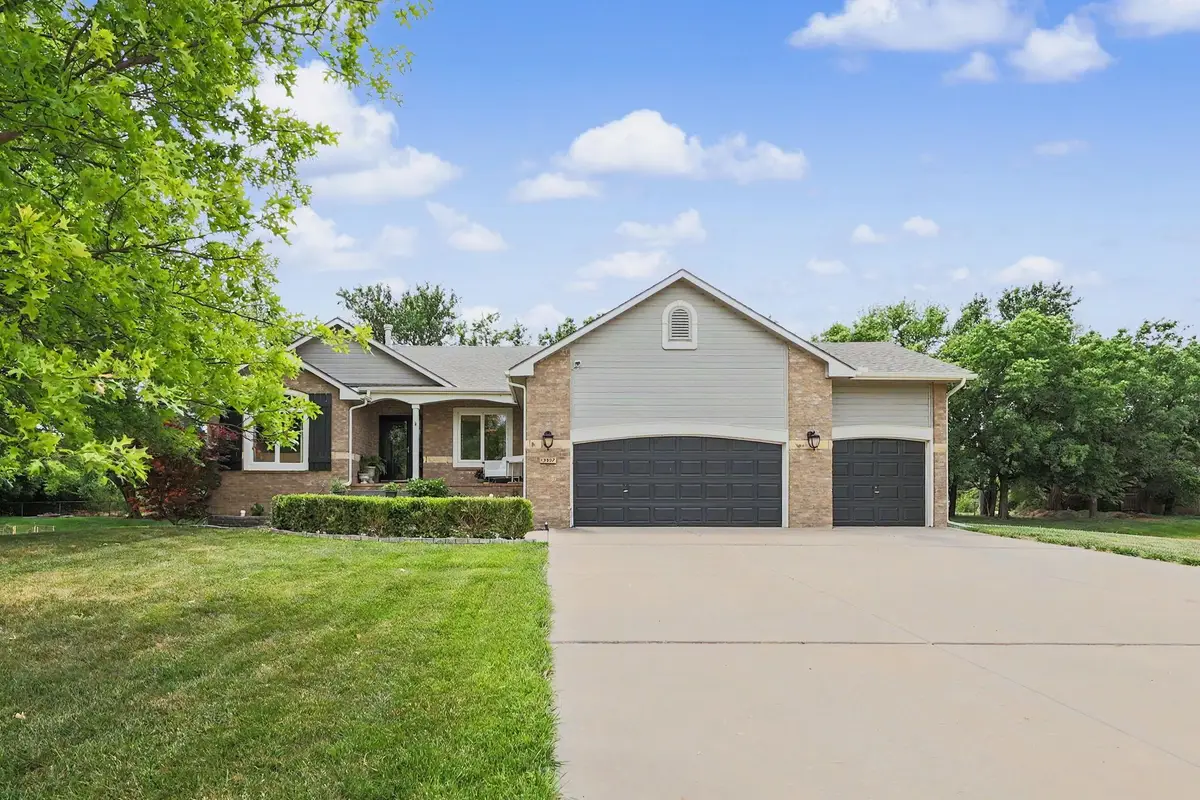 15807 W Mccormick Ave, Goddard, KS 67052 - #1