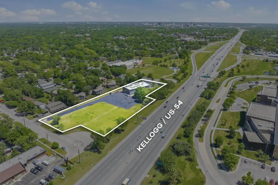 3000 W Kellogg Dr, Wichita, KS 67213-2204 - #3