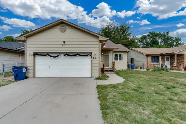 202 N Nevada Cir, Wichita, KS 67212