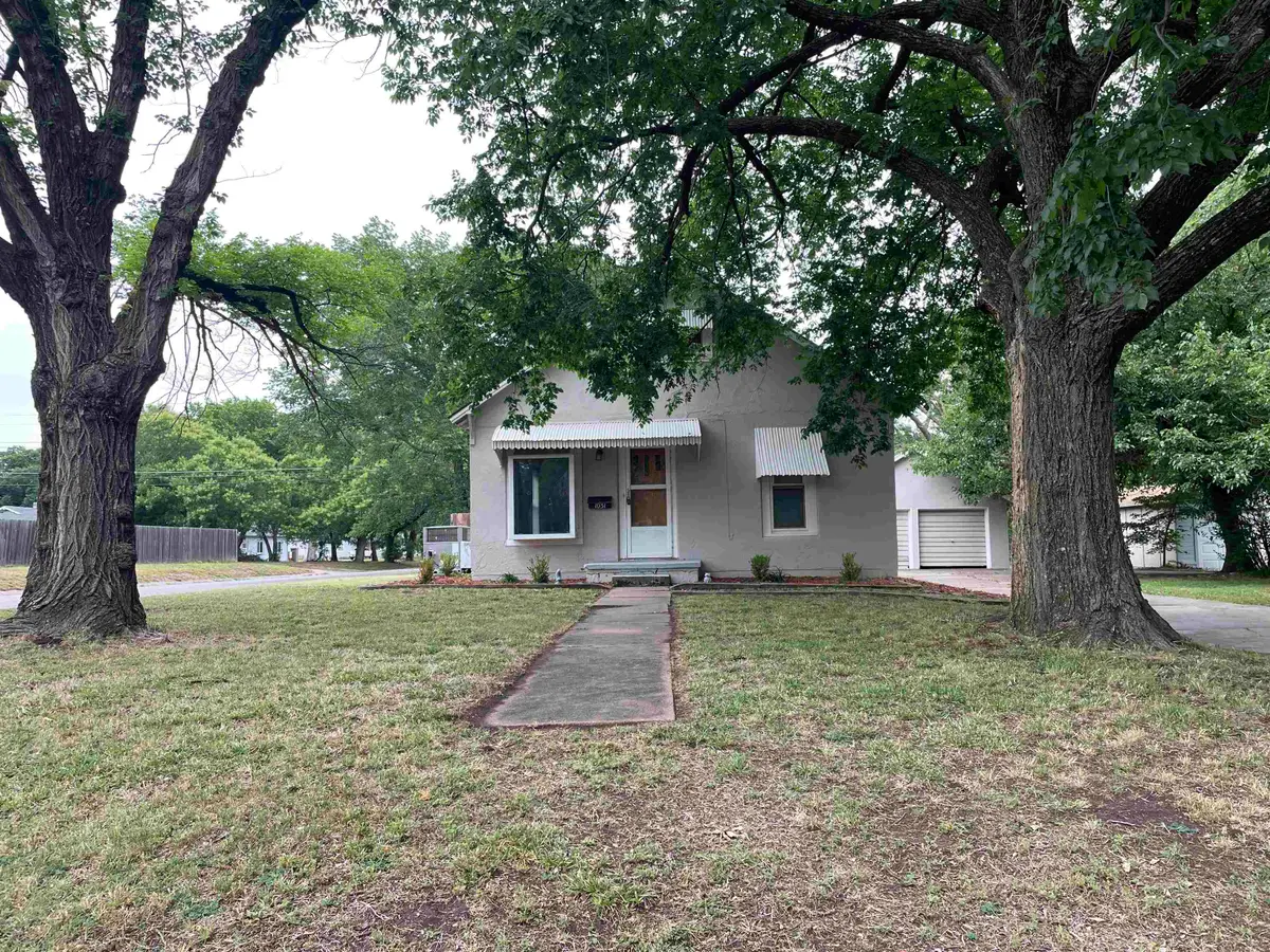 1031 N Jefferson, Wellington, KS 67152 - #1