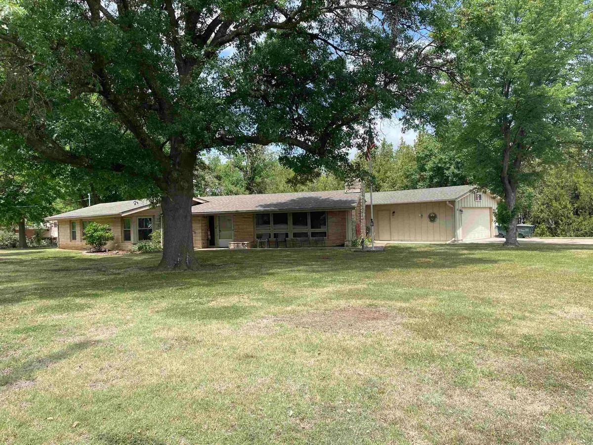 16 Grandview, Wellington, KS 67152 - #1