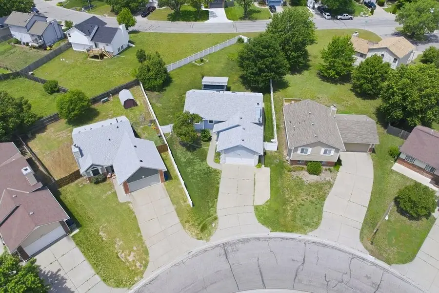 3065 N Hedgetree St, Wichita, KS 67226 - #3