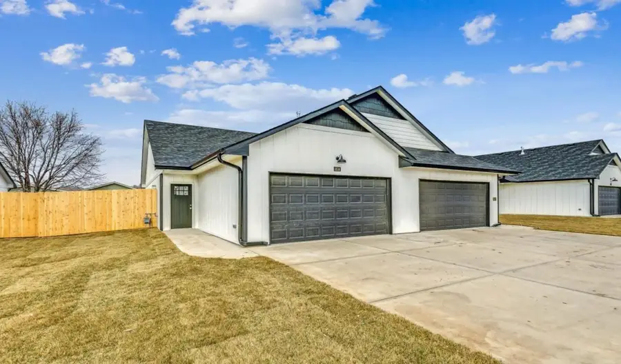 3616-3618 W 45th St S, Wichita, KS 67217 - #3