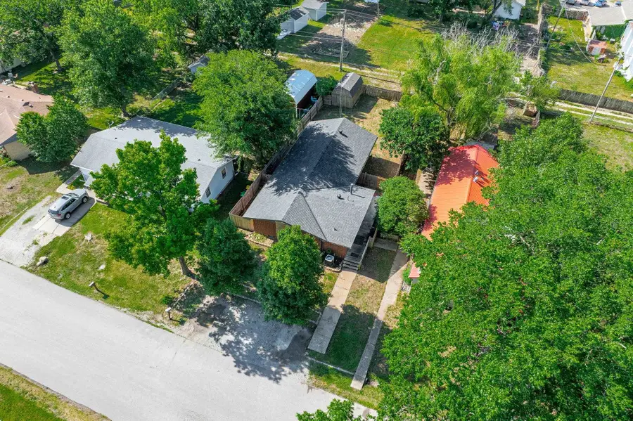 717 E High St, Towanda, KS 67144 - #2