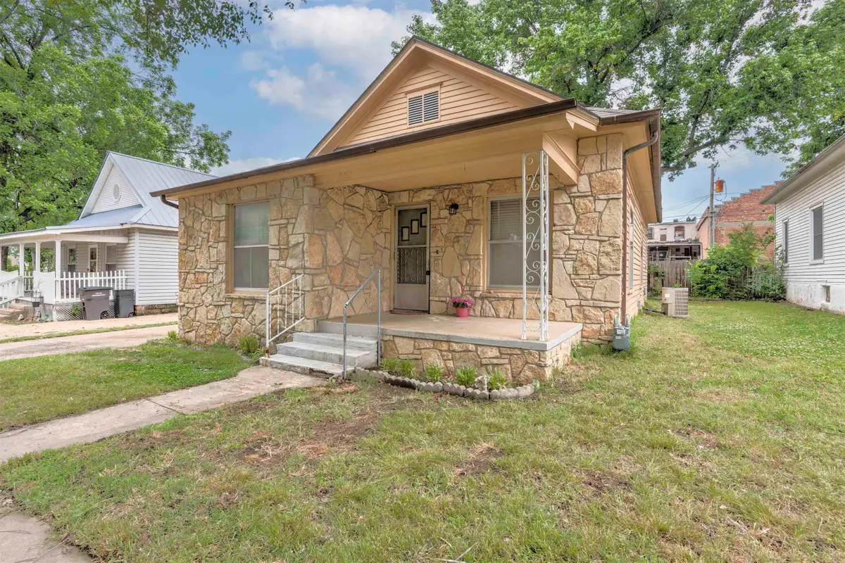 222 N 1st Street, Arkansas City, KS 67005 - #1