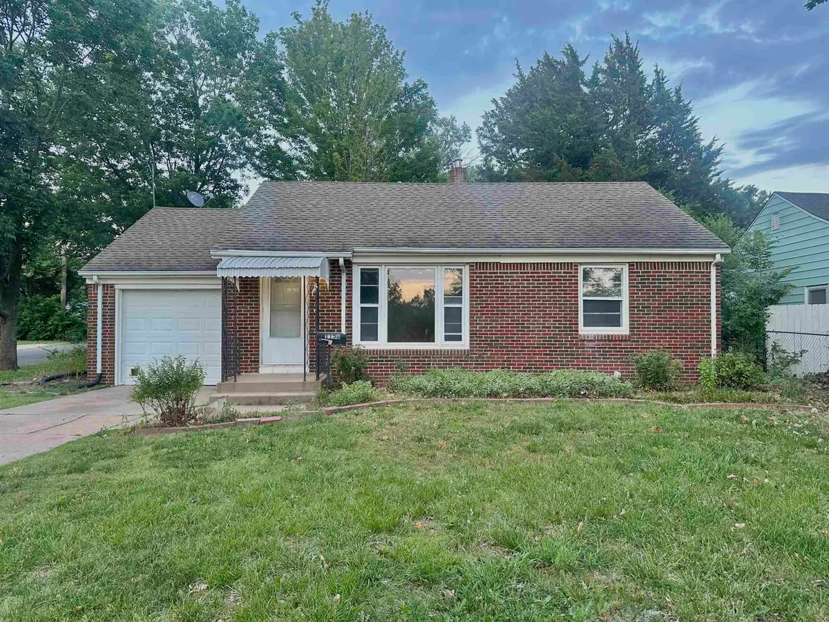 1158 N Crestway, Wichita, KS 67208 - #1