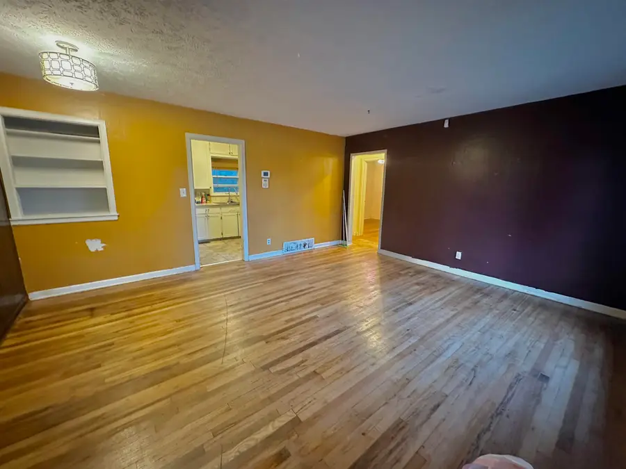 1158 N Crestway, Wichita, KS 67208 - #3
