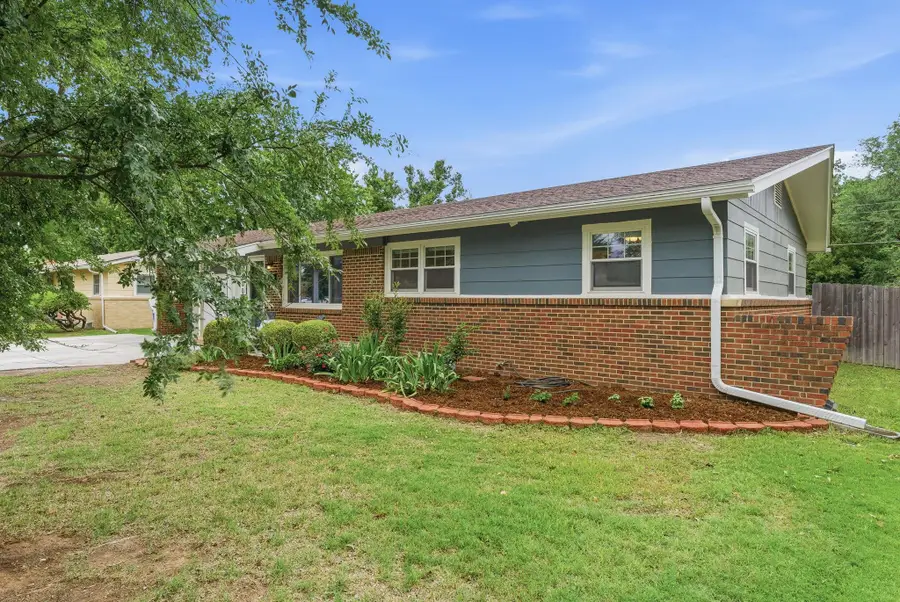 9200 W Bekemeyer Ln, Wichita, KS 67212 - #3