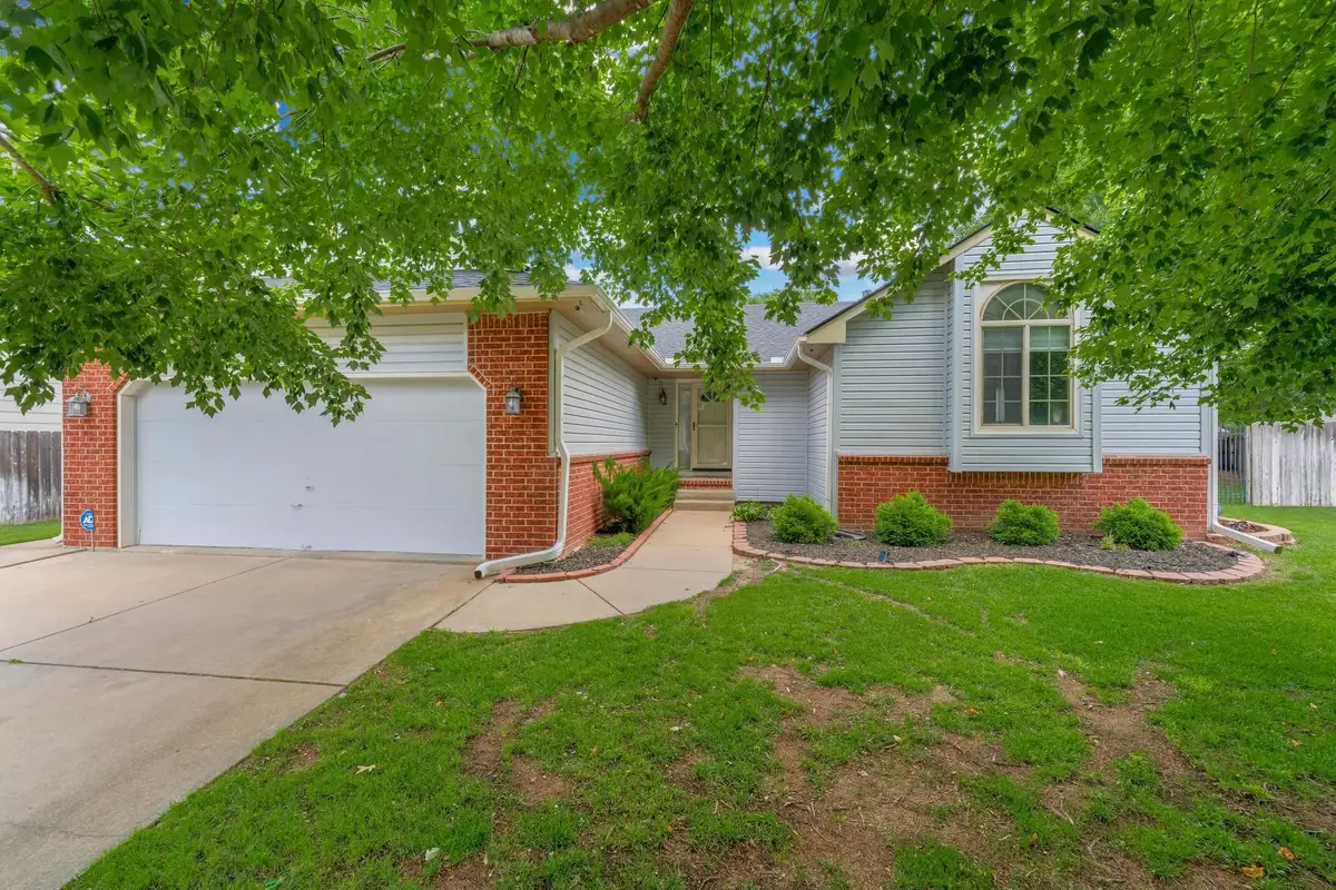 7307 W Barrington Ct, Wichita, KS 67212 - #1