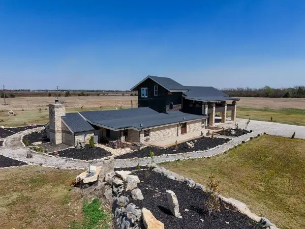 1827 SE 20th Street, El Dorado, KS 67042