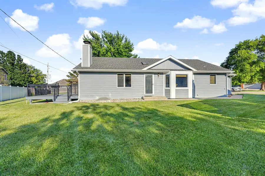 657 Georgetown Rd, Salina, KS 67401 - #3