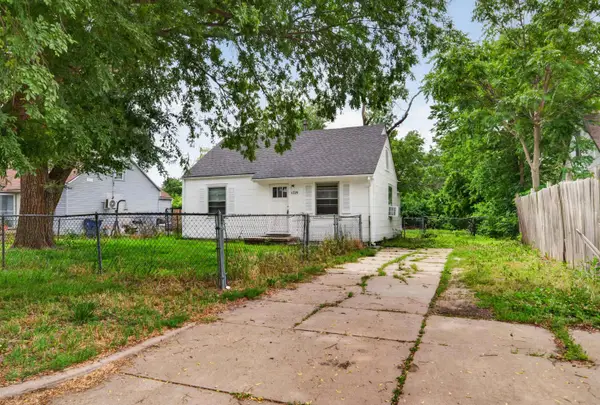 1729 E Looman, Wichita, KS 67219