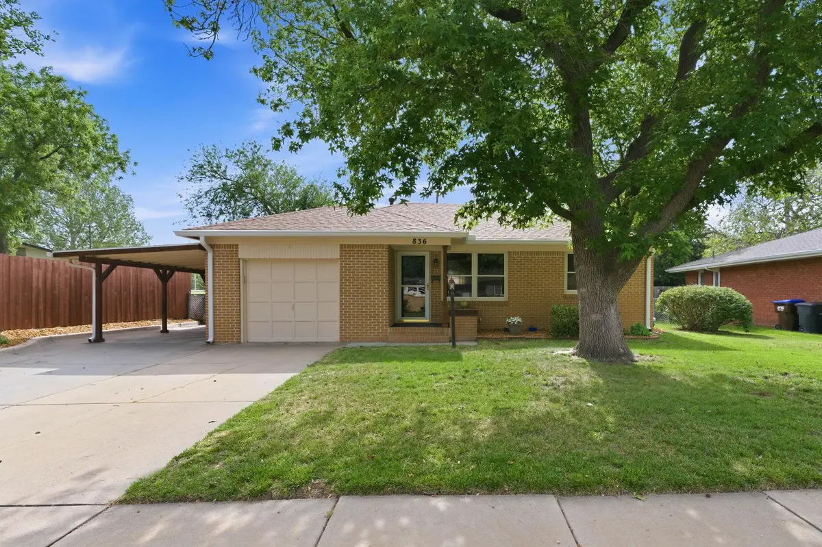 836 N Kessler Ave, Wichita, KS 67203 - #1
