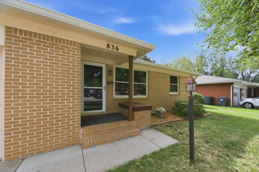 836 N Kessler Ave, Wichita, KS 67203 - #2